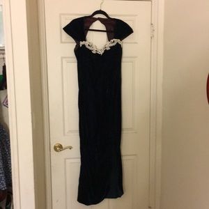 Thank you green velvet long dress with a slit